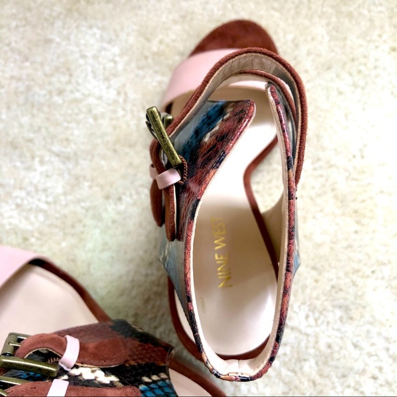 ✨🤩 Sz 7.5 Nine West embossed Python and suede leather strap sandals - Picture 5 of 8